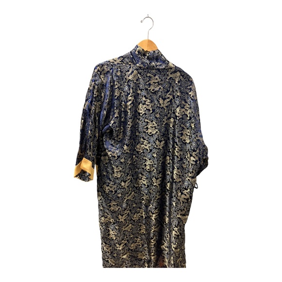 Silk kimono robe dragon design - Picture 5 of 6